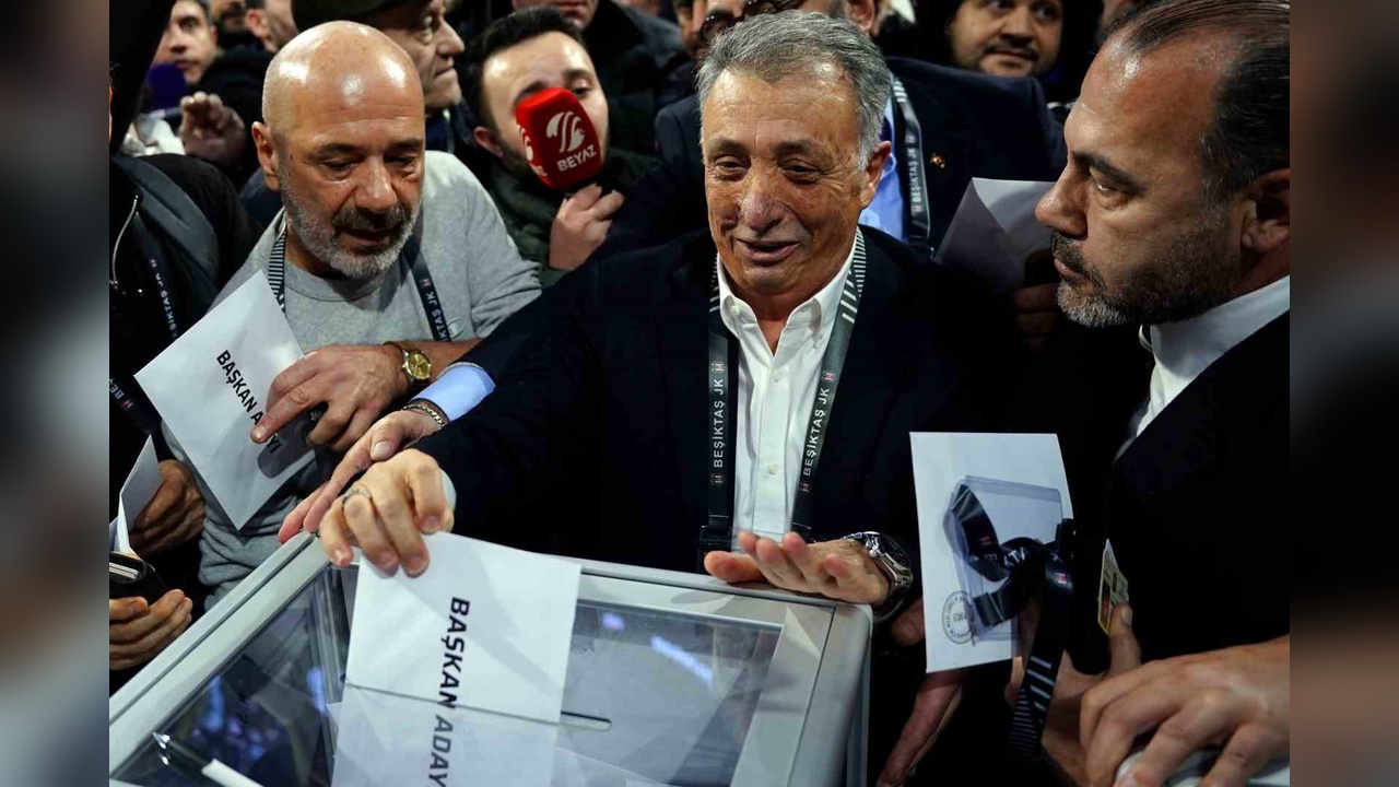 Ahmet Nur Çebi, Oy Kullanma İşlemini Gerçekleştirdi