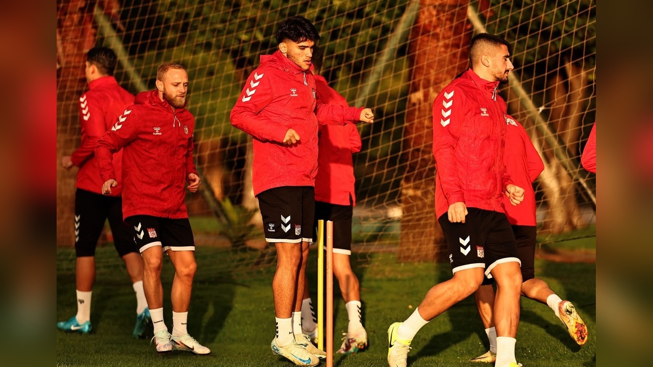 Sivasspor, Antalya'daki Kamp Faaliyetlerine Devam Ediyor