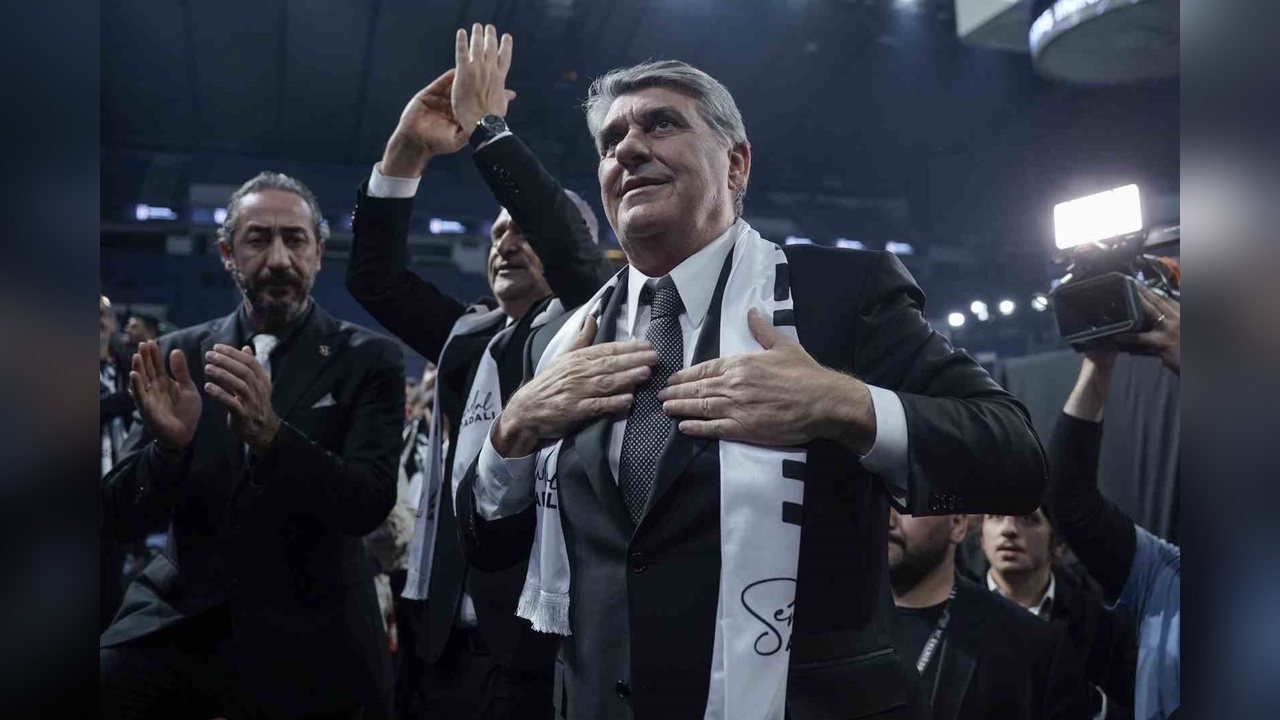 Serdal Adalı, Beşiktaş'ın Yeni Başkanı Olarak Göreve Başladı