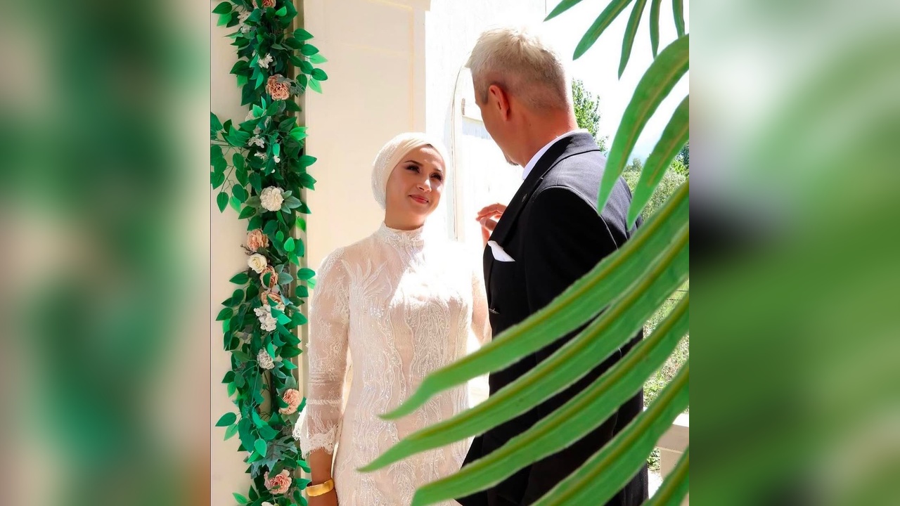 Bir Kişi Eşini Öldürdükten Sonra Emniyete Teslim Oldu