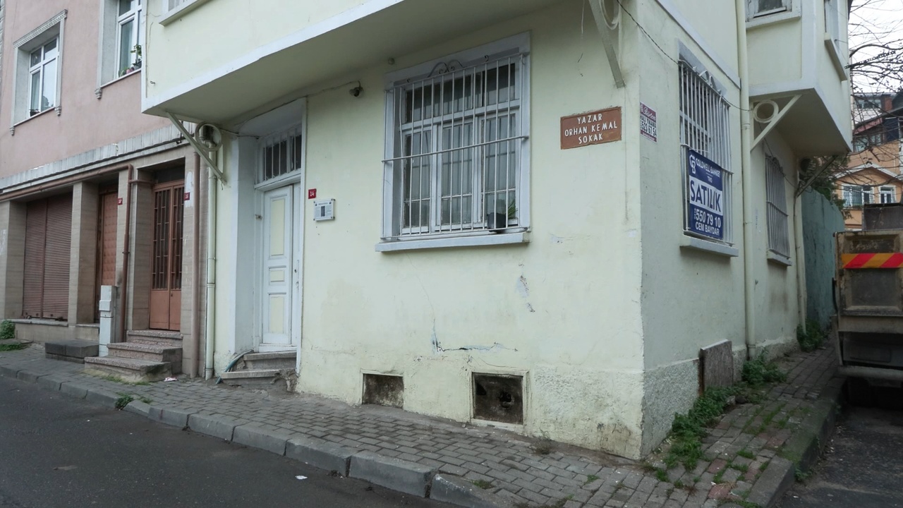 Orhan Kemal'in Fatih'teki Evi 10 Milyon Liraya Satışa Sunuldu
