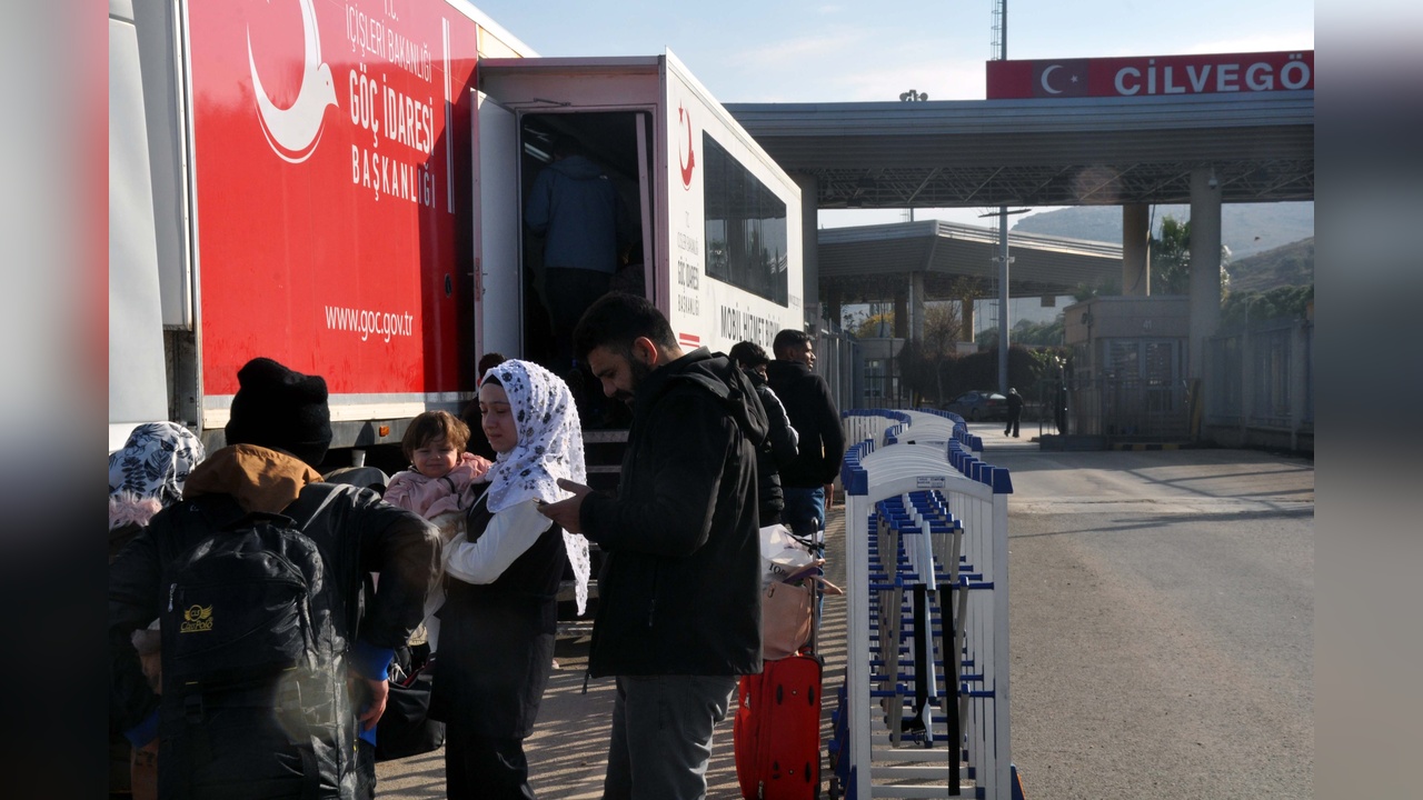 Mahir, Suriye'nin Geleceği İçin Birlikte Çalışma Vurgusu Yaptı