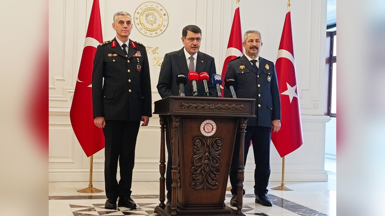 Ankara'da Yılbaşı Kutlamalarında 20 Bin 524 Güvenlik Görevlisi Hizmette Olacak
