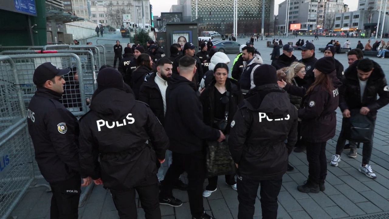 Taksim'de Güvenlik Denetimleri Artıyor
