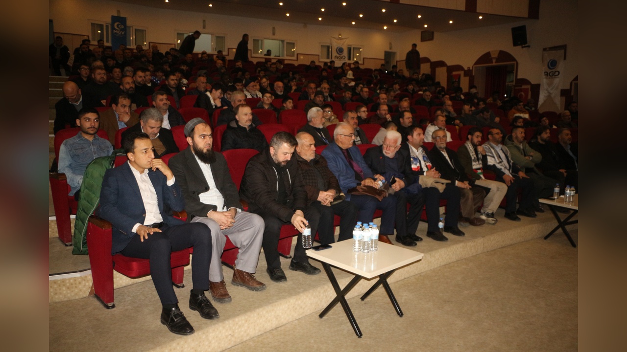 Tokat'ta Mekke'nin Fethi ve Kudüs Gecesi Coşkuyla Kutlandı
