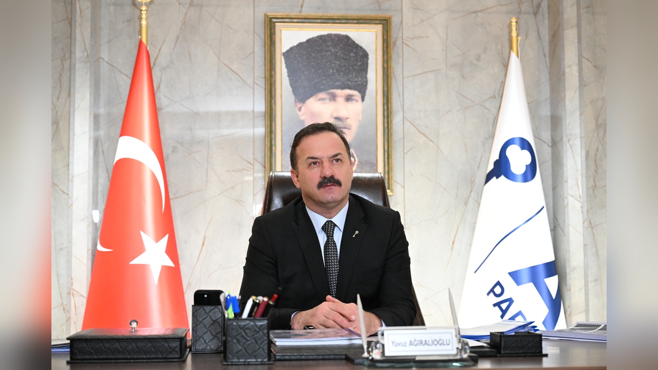 Ağıralioğlu'ndan Yeni Yıl Mesajı: Birlik ve Beraberlik Vurgusu