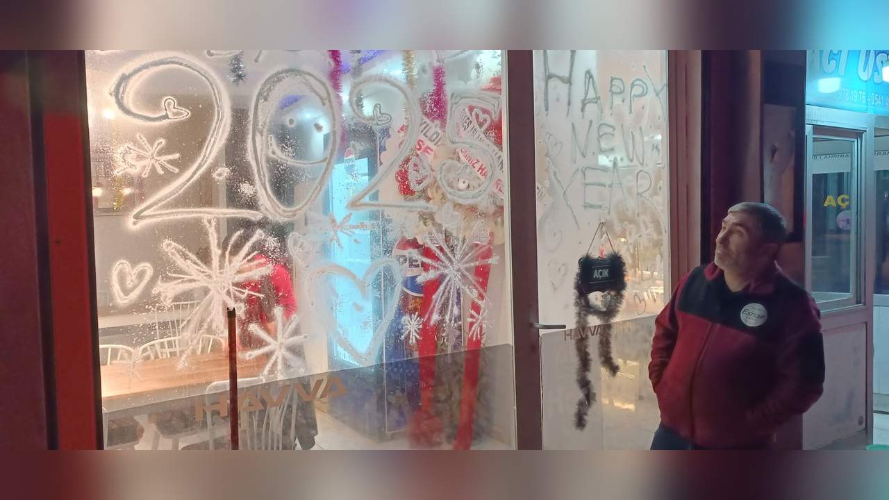 Gaziantep'te Yeni Yıl Coşkusu Silah Sesleriyle Başladı