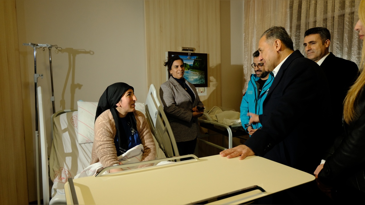 Bingöl'de Yılın Son ve İlk Bebekleri Dünyaya Geldi