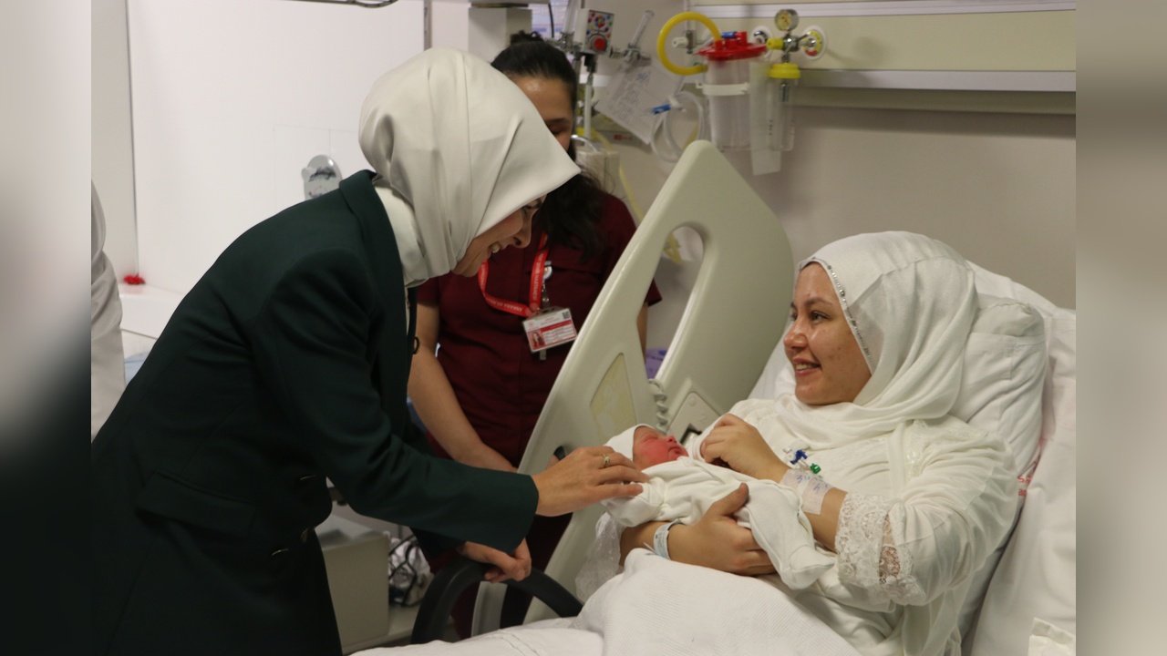 Yeni Yılın İlk Bebekleri Ankara'da Dünyaya Geldi