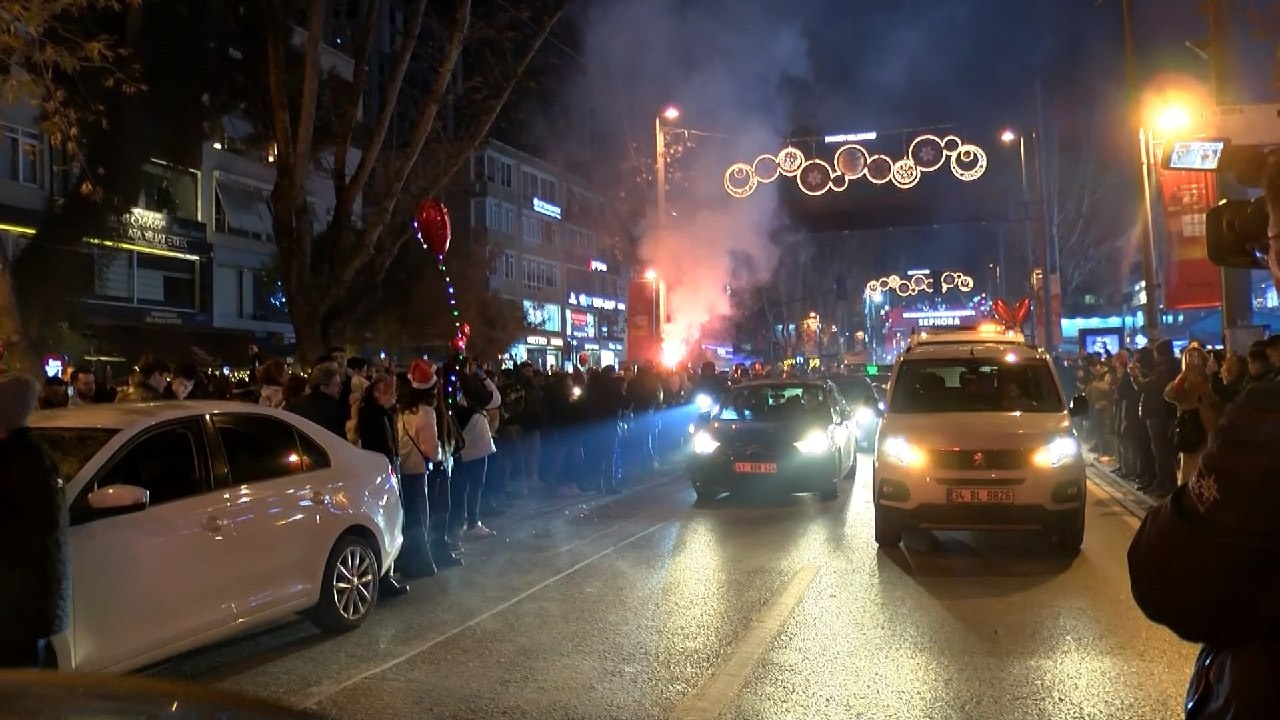 Bağdat Caddesi'nde Coşkulu Yeni Yıl Kutlaması