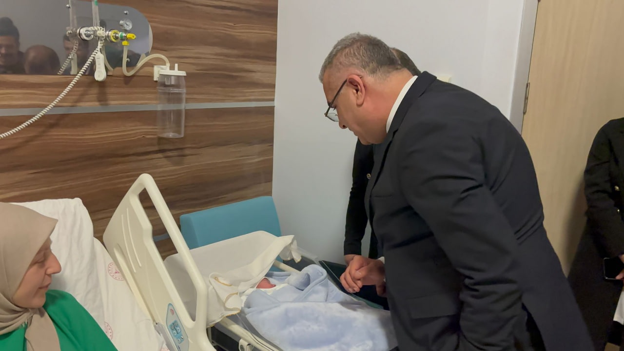 Yeni Yılın İlk Bebeği Talha, Çorum'da Dünyaya Geldi