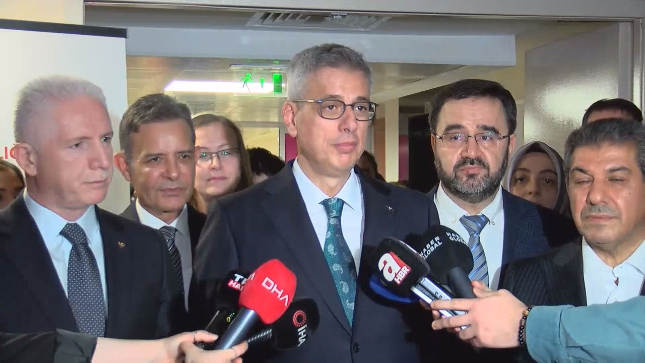 Sağlık Bakanı Memişoğlu'ndan Yeni Yıl Ziyareti