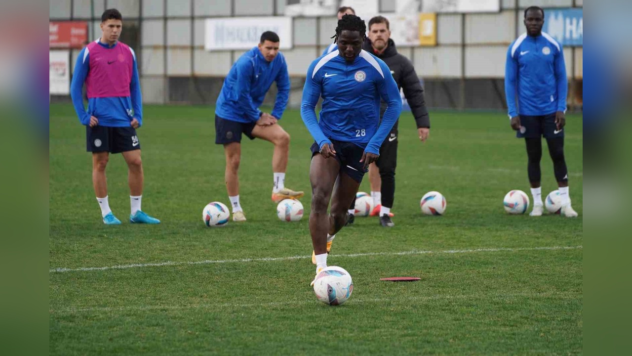Çaykur Rizespor, Beşiktaş Maçı İçin Hazırlıklarını Yoğunlaştırdı