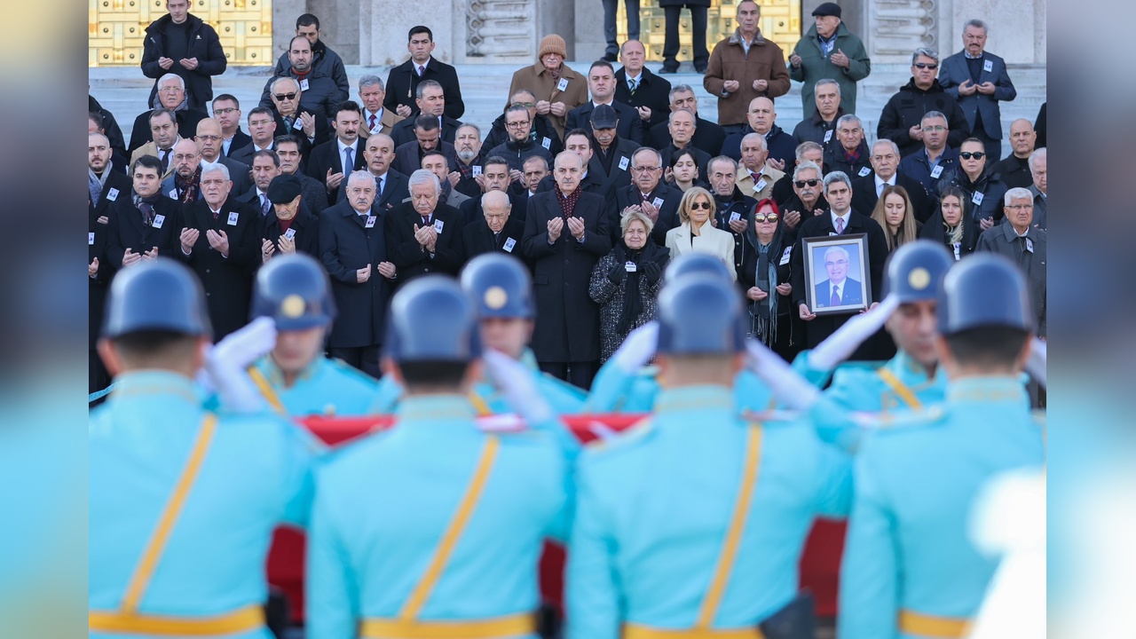 TBMM'de Eski Başbakan Yardımcısı Menteşe İçin Cenaze Töreni Düzenlendi