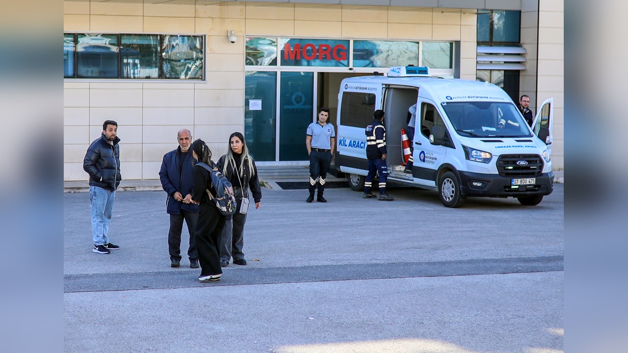 İranlı Kardeşlerin Cenazeleri Antalya'dan İade Edildi