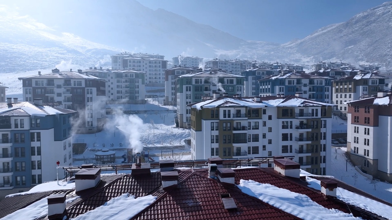 Elbistan'daki Depremzedeler Yeni Evlerine Taşınıyor