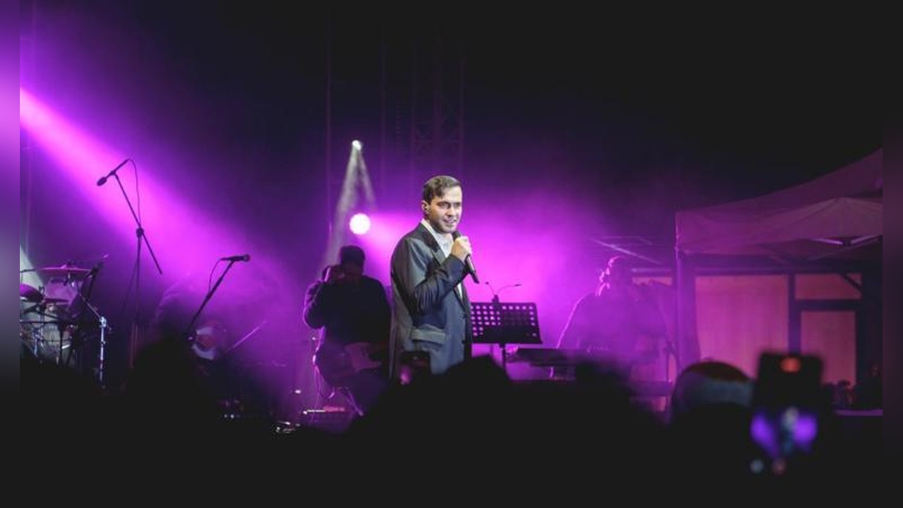 Mert Demir, Espressolab Roastery Yılbaşı Partisi'nde Performans Sergiledi