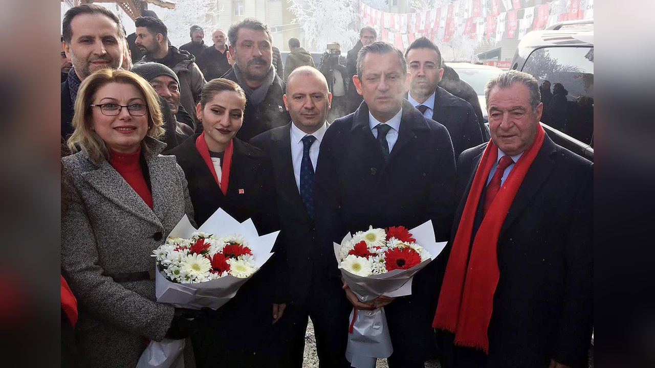 Özgür Özel Ardahan'da Seçmenlerle Buluştu