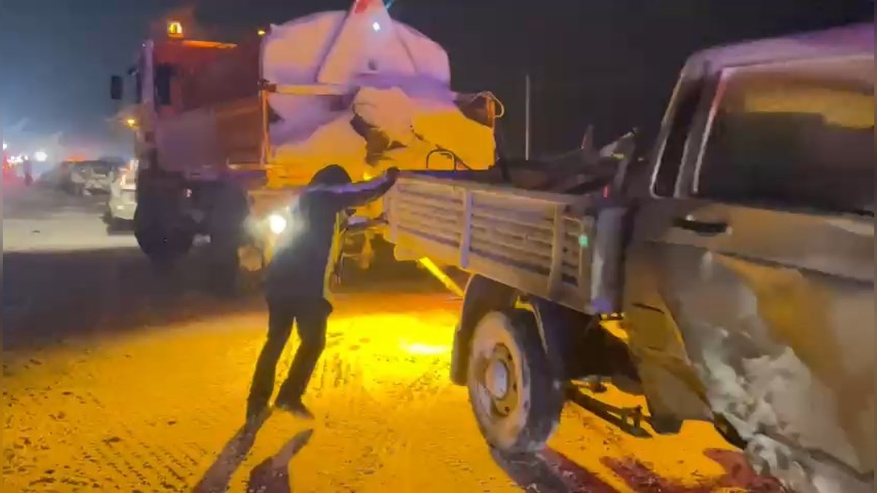 Kazakistan'da Büyük Zincirleme Kaza: 95 Araç Etkilendi