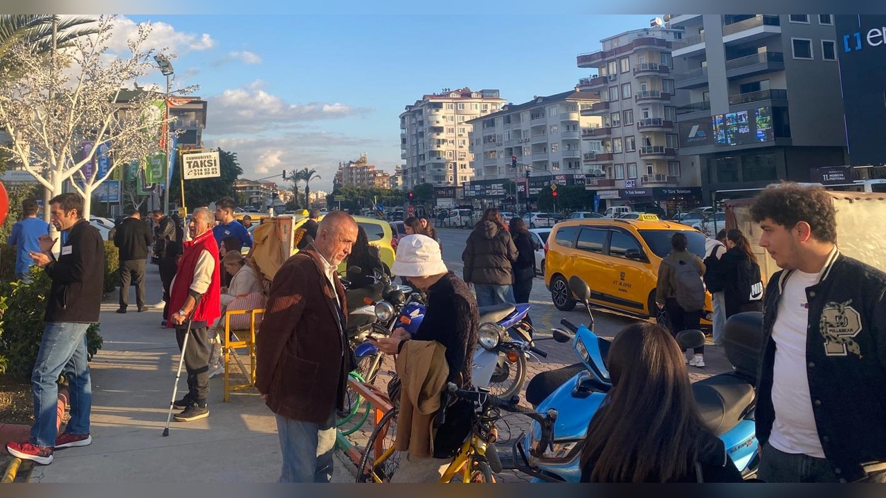 Akdeniz'de Deprem: 4.5 Büyüklüğünde Sarsıntı