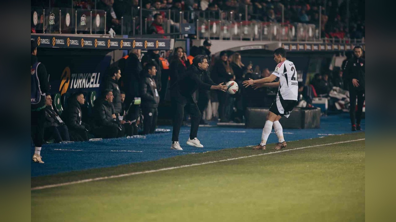 Çaykur Rizespor ve Beşiktaş Beraberlikte Kaldı