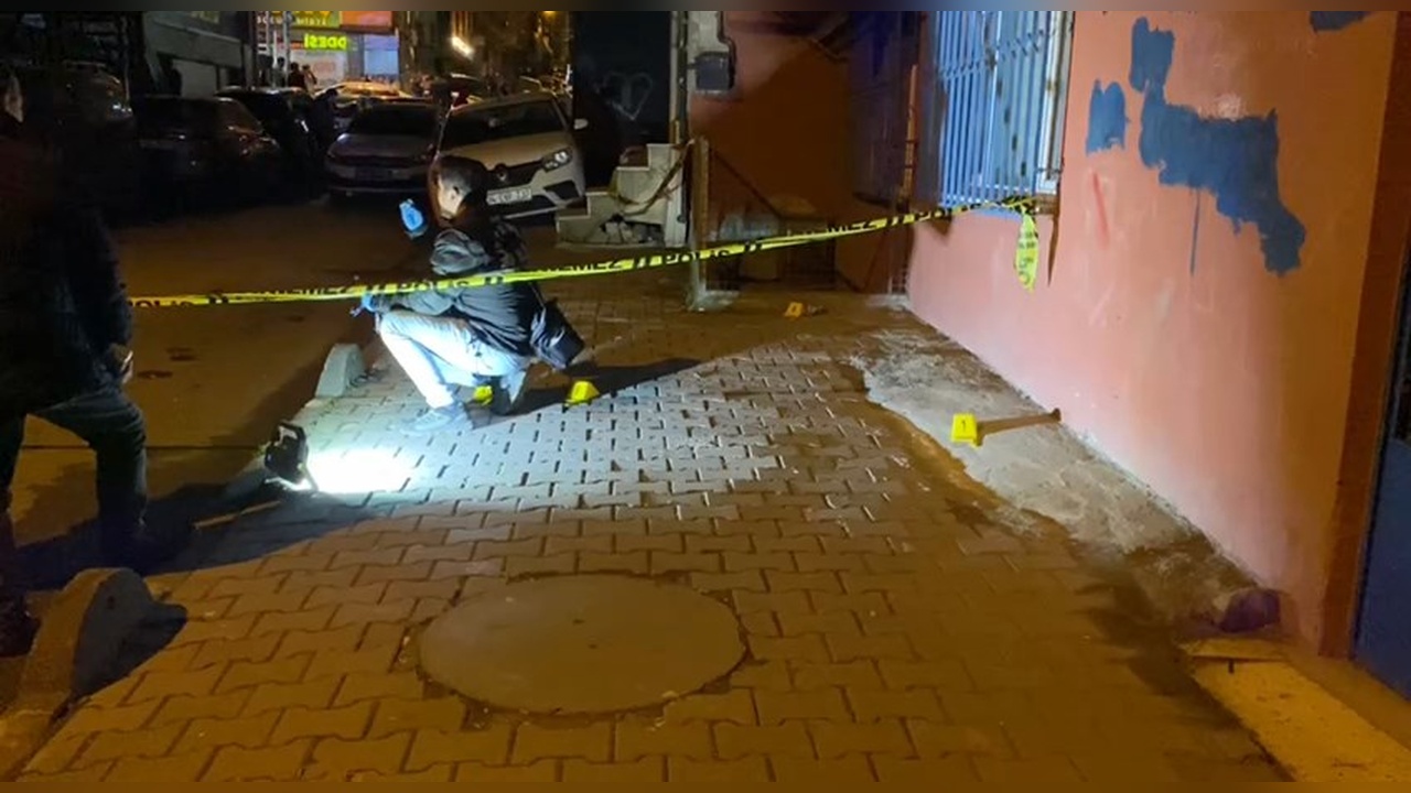 Küçükçekmece'de Silahlı Saldırı: Tahliye Olan Birey Hedef Alındı
