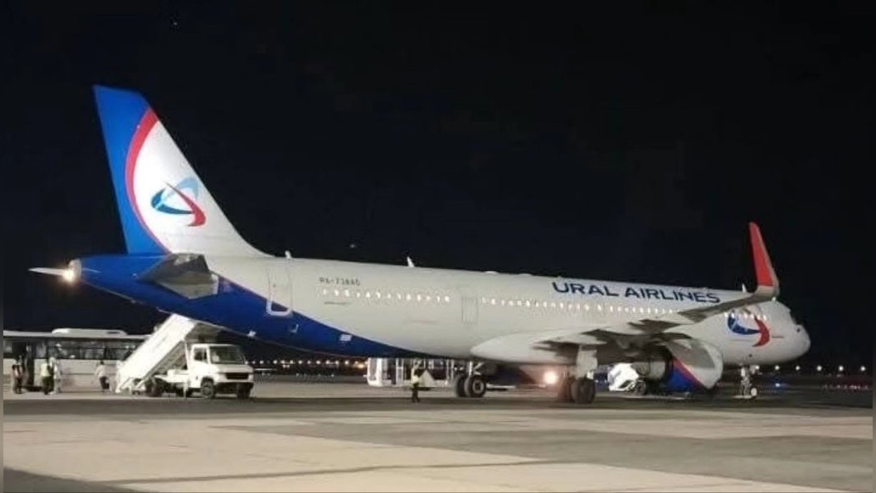 Rus Yolcu Uçağı Mısır'da Acil İniş Gerçekleştirdi