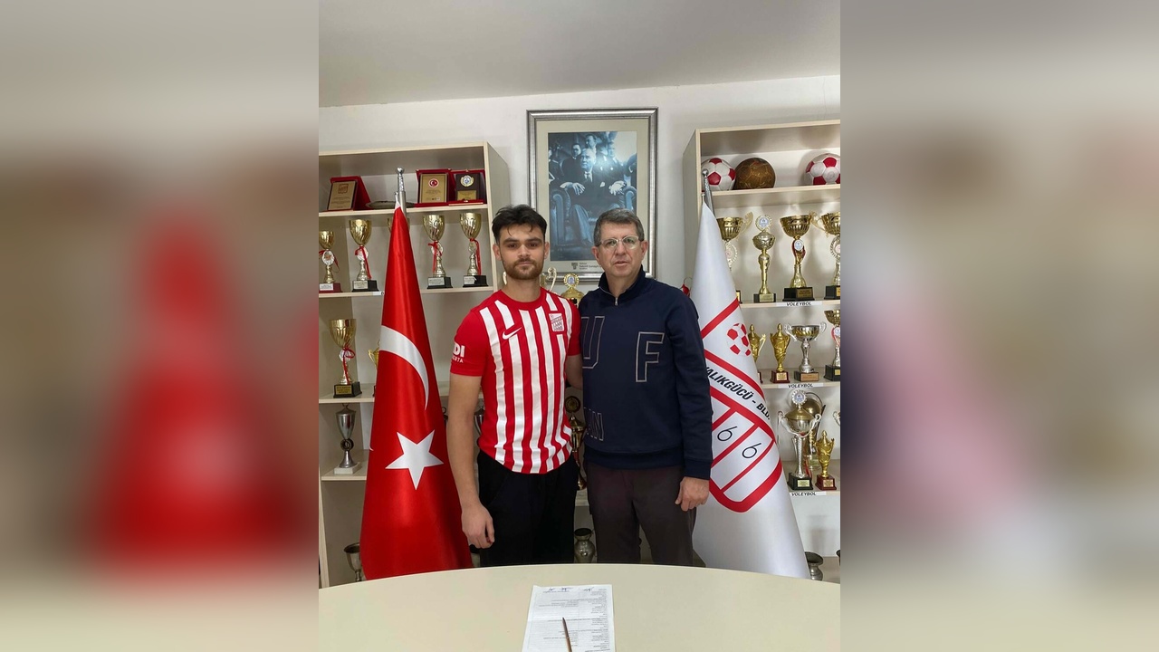 Ayvalıkgücü Belediyespor, Genç Kaleciyle Anlaştı