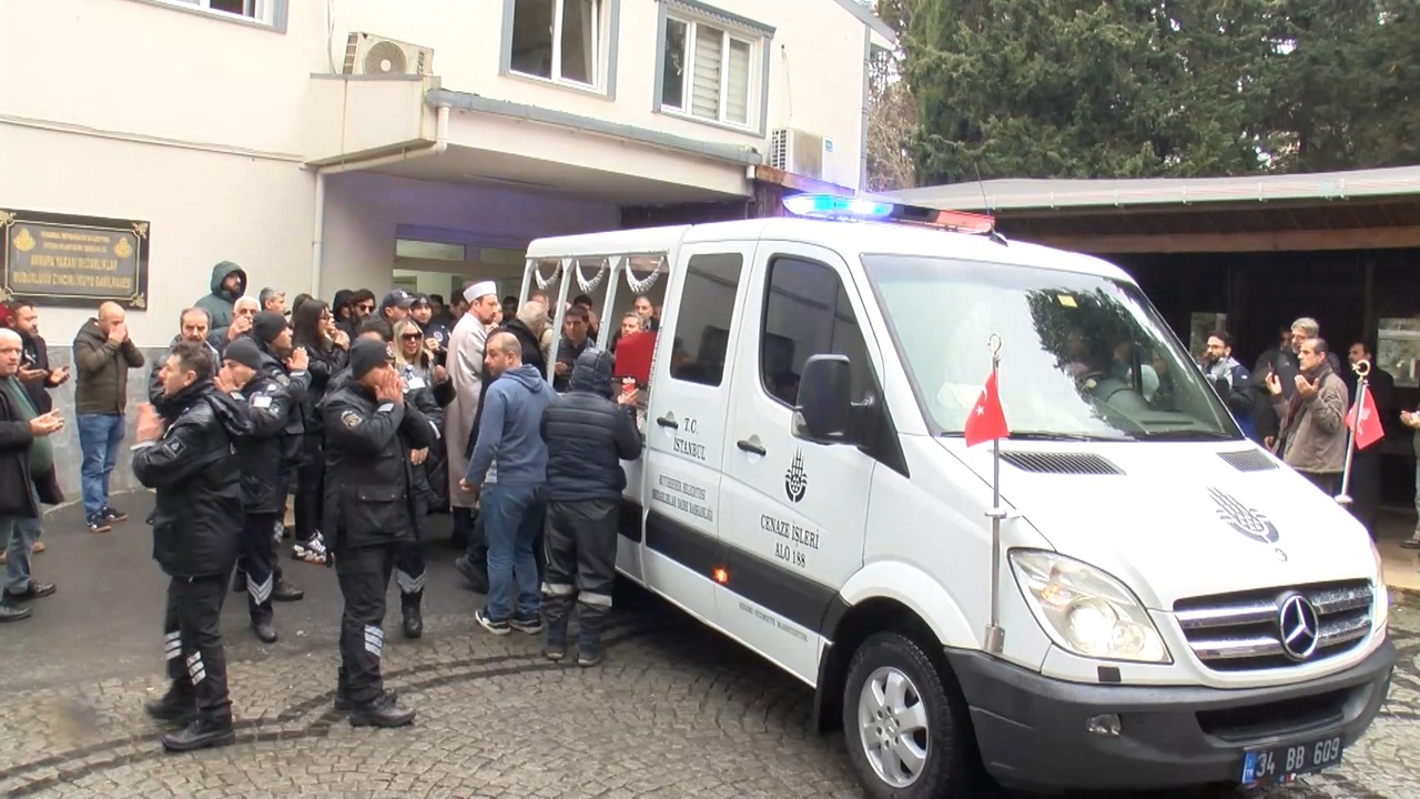 Ferdi Tayfur İçin AKM'de Anma Töreni Düzenleniyor