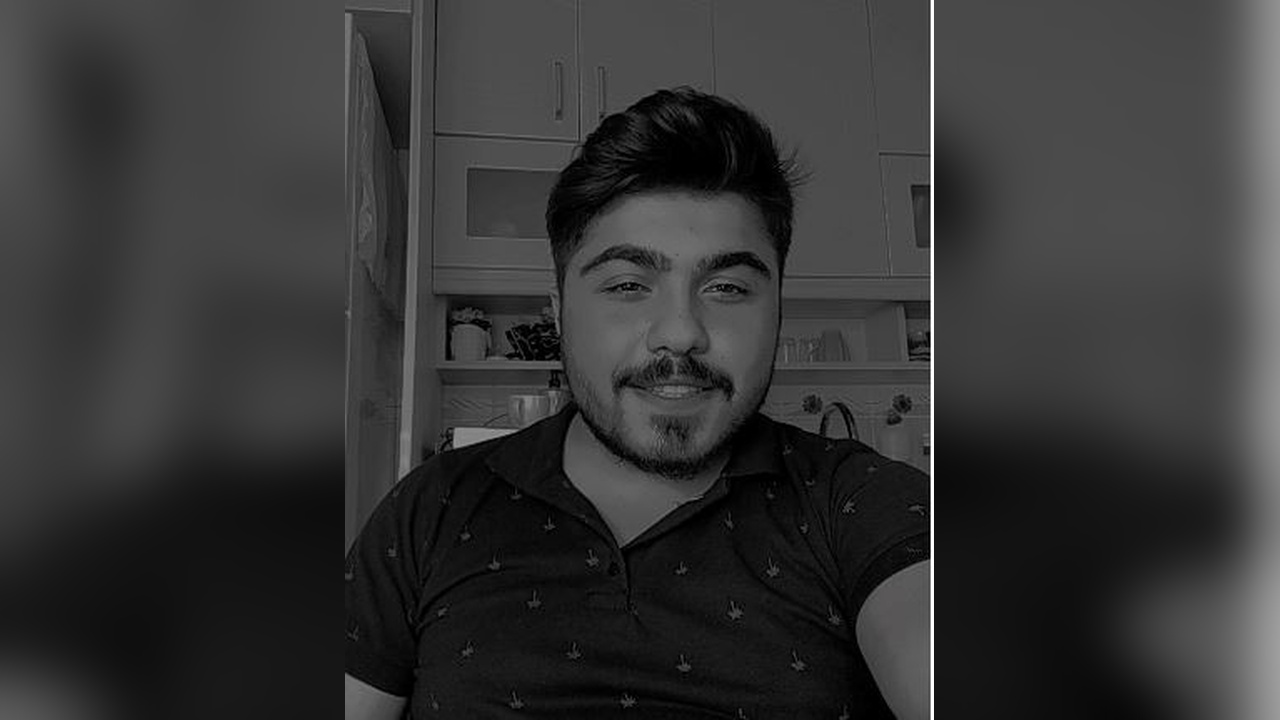 Arkadaşını Bıçaklayan Şahıs Yardım Etti, Ardından Olay Yerinden Kaçtı