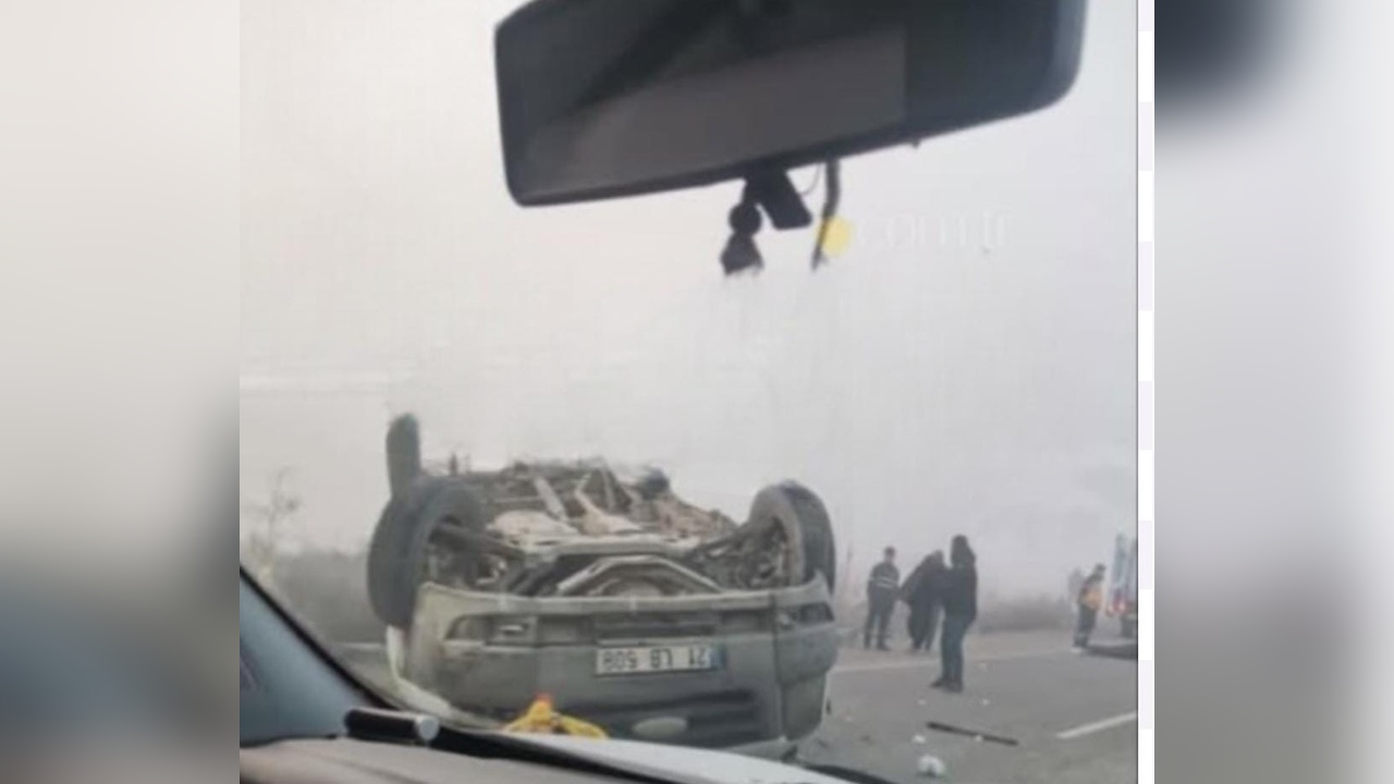 Minibüs Kazasında Baba Hayatını Kaybetti, Oğlu Yaralı