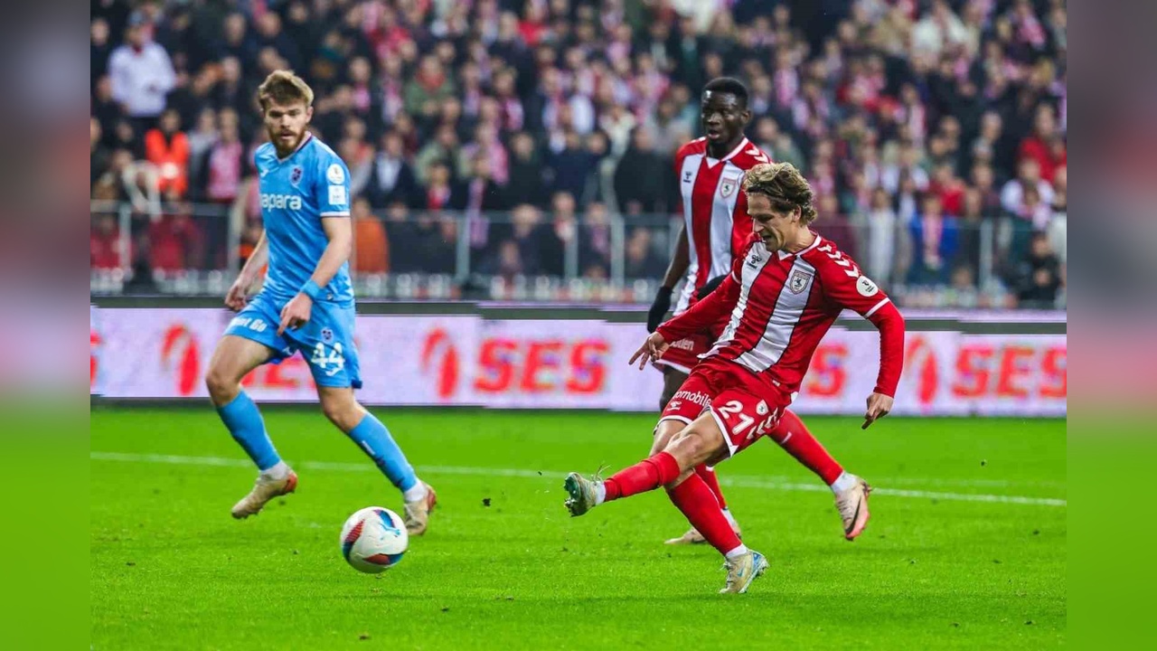 Samsunspor, Trabzonspor'u 2-1 Yenerek Önemli Bir Galibiyet Aldı