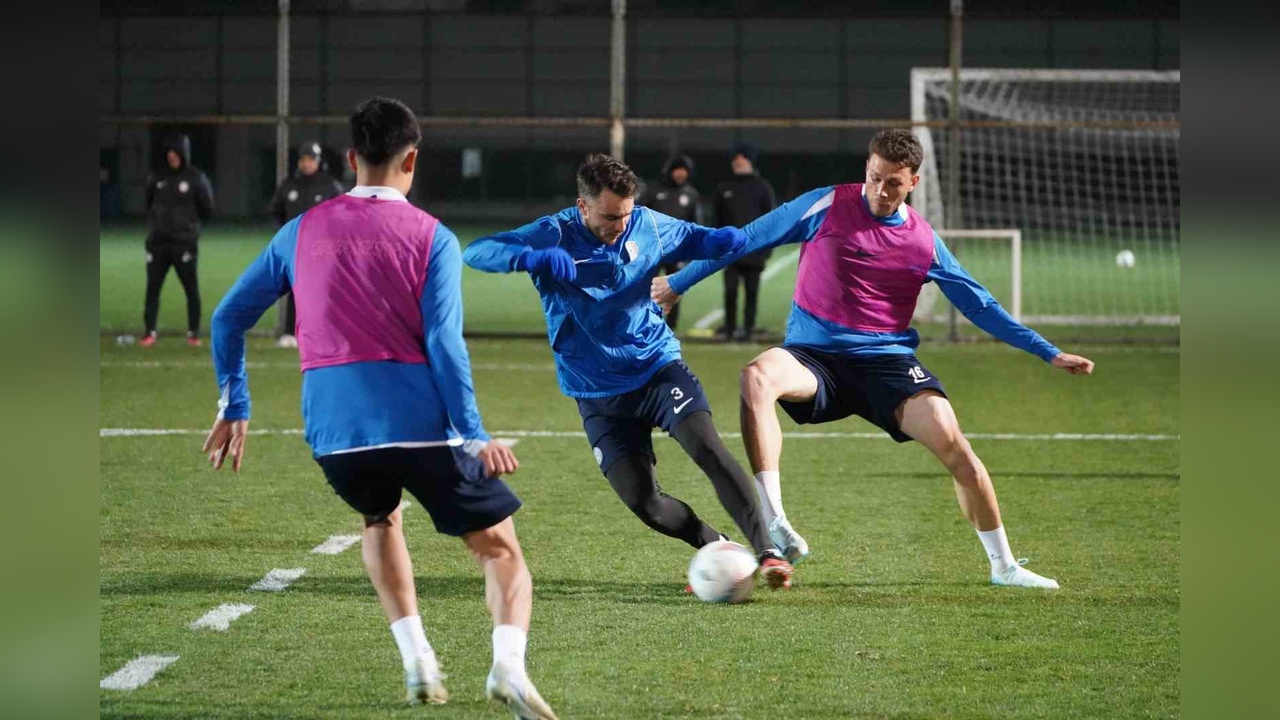 Çaykur Rizespor, Fatih Karagümrük Maçına Hazırlanıyor