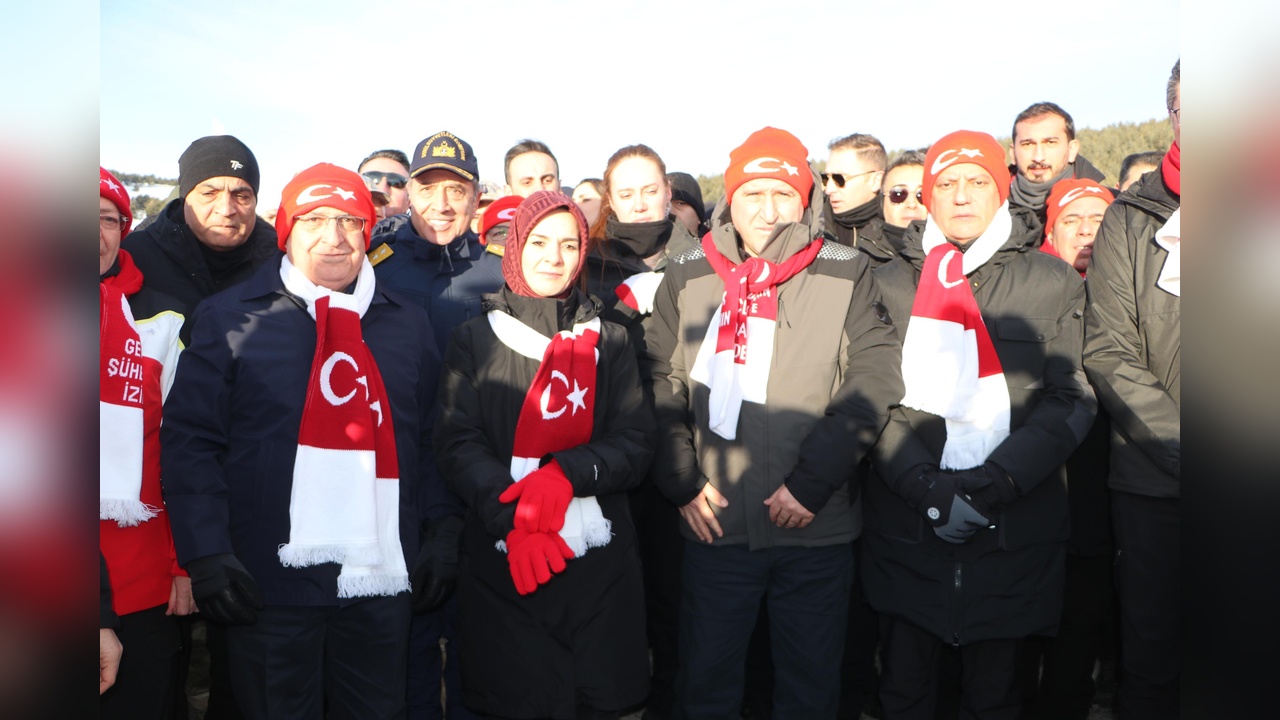 Sarıkamış Şehitleri Anısına Yürüyüş Düzenlendi