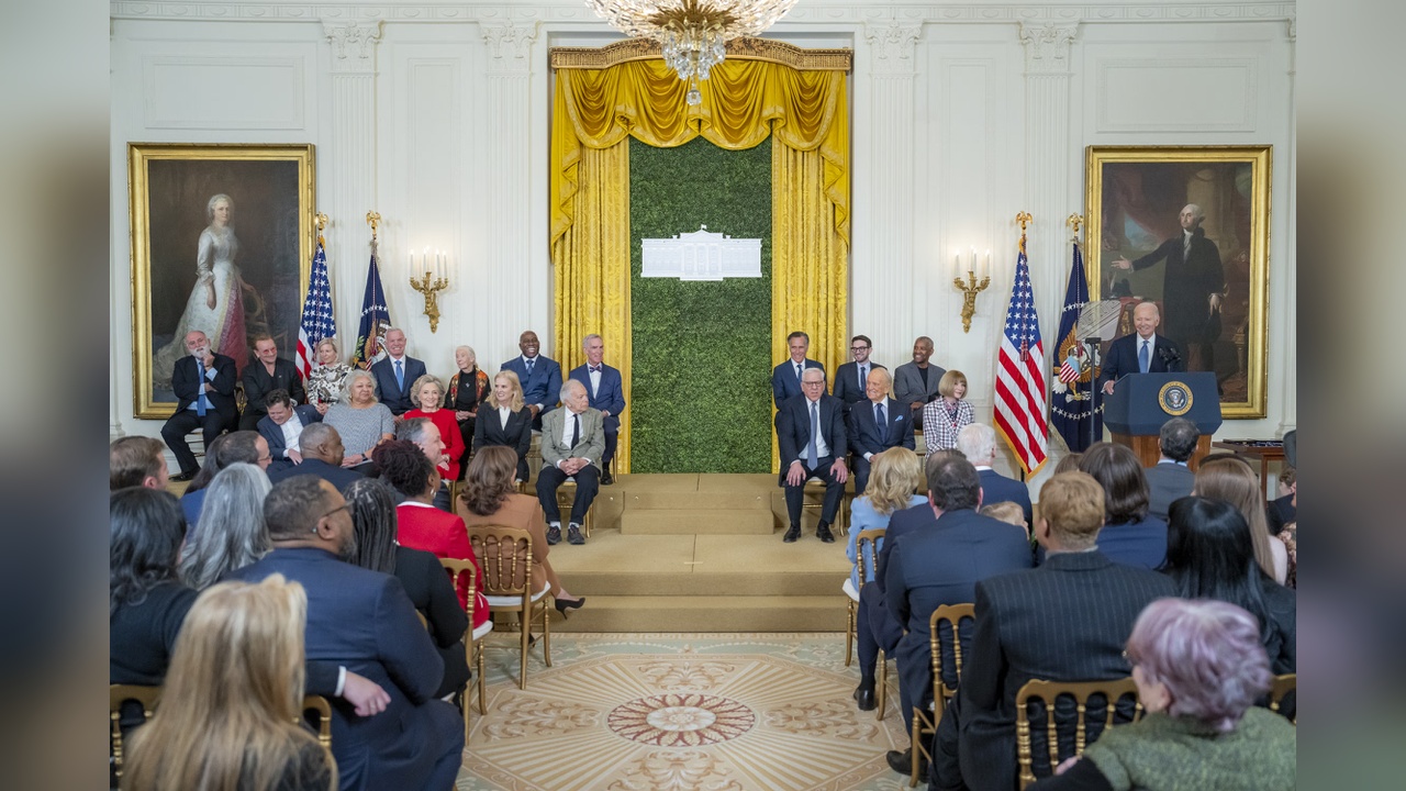 Biden'dan 19 Kahramana Başkanlık Özgürlük Madalyası