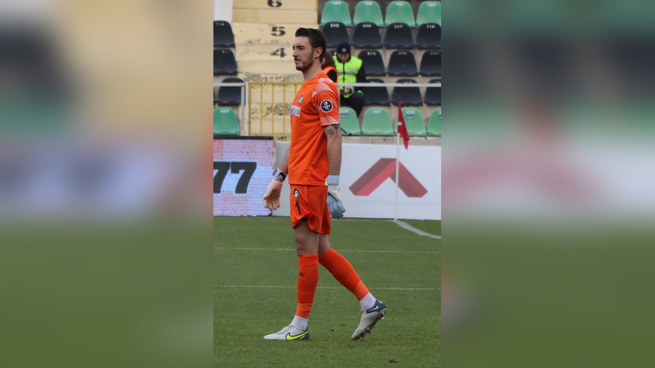 Altay, Kaleci Ozan'ı Yeniden Takıma Katmaya Çağırıyor