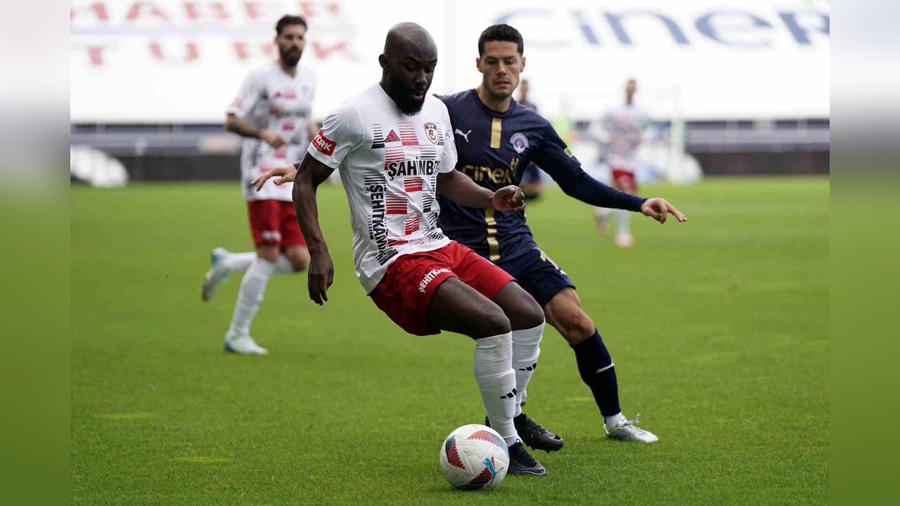 Kasımpaşa ve Gaziantep FK Beraberlikte Sıkıştı