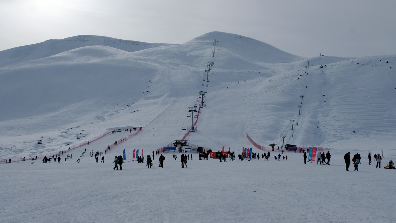 Hesarek Kayak Merkezi 2023 Kış Sezonunu Açtı