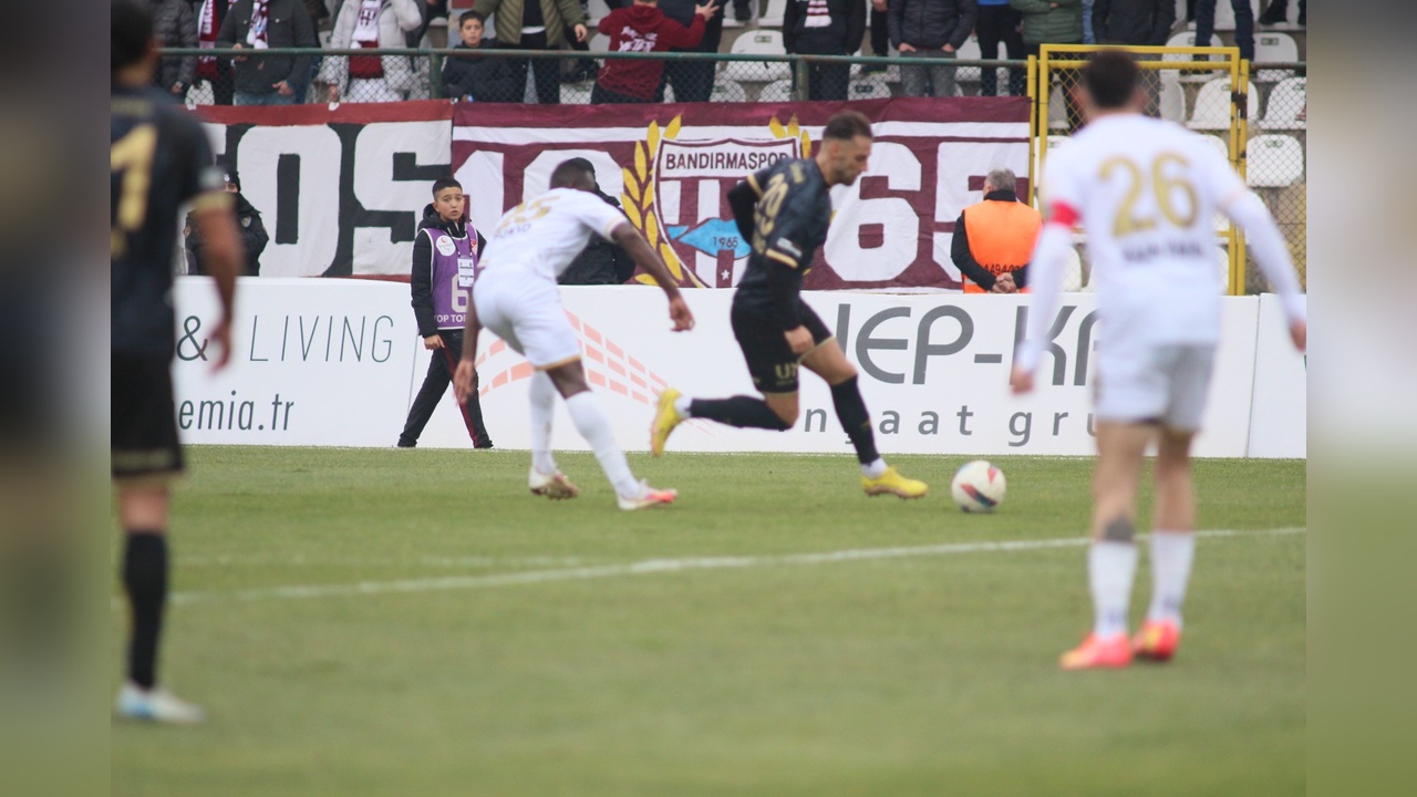 Manisa FK, Bandırmaspor'u Ziyaretinde Galip Geldi