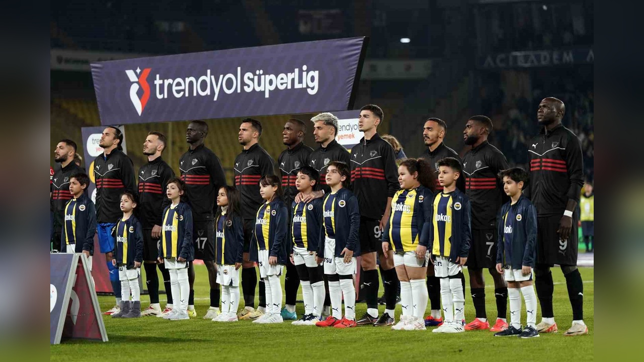 Fenerbahçe, Atakaş Hatayspor Karşısında Önde