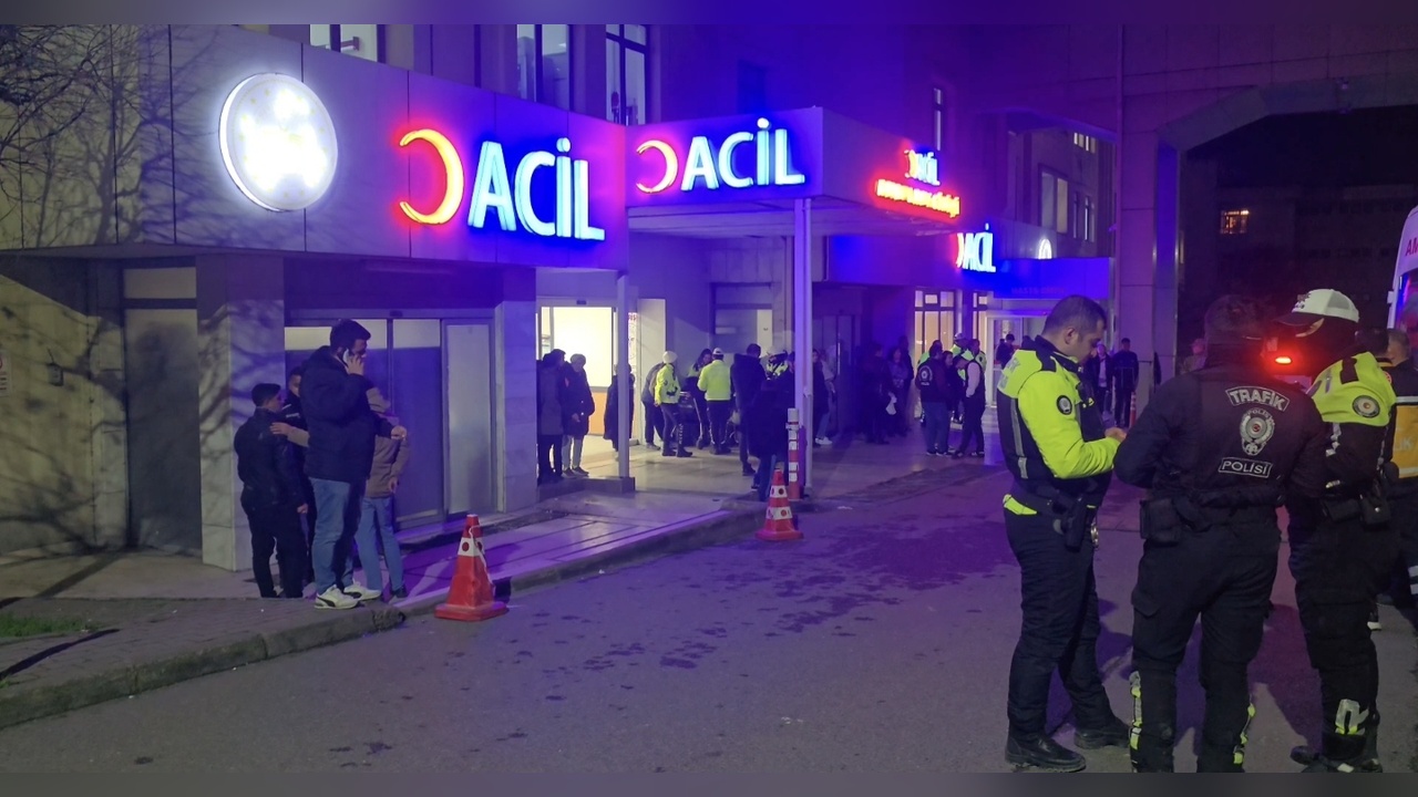 Üsküdar'da Motosiklet Kazası: Trafik Polisi Ağır Yaralı