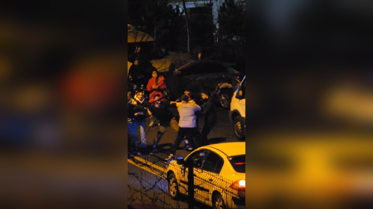 Keçiören'de Trafik Kazası Sonrası Kavga Anları Kameralara Yansıdı