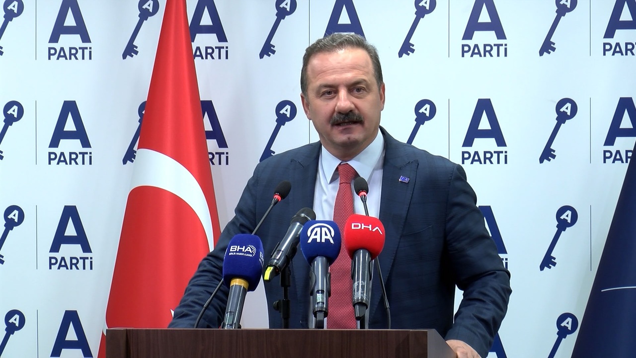 Ağıralioğlu'ndan DEM Parti Açıklaması