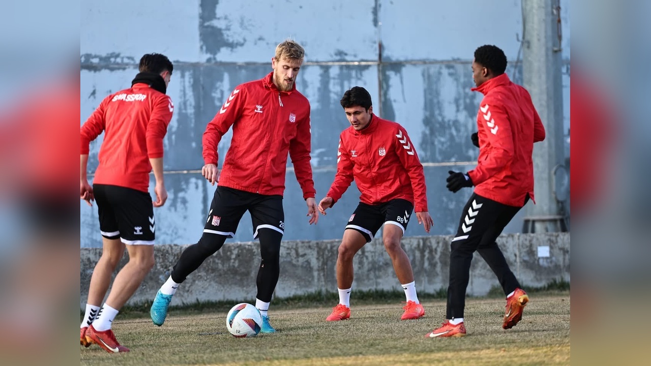 Sivasspor, Beşiktaş Karşılaşmasına Hazırlıklarını Tamamladı