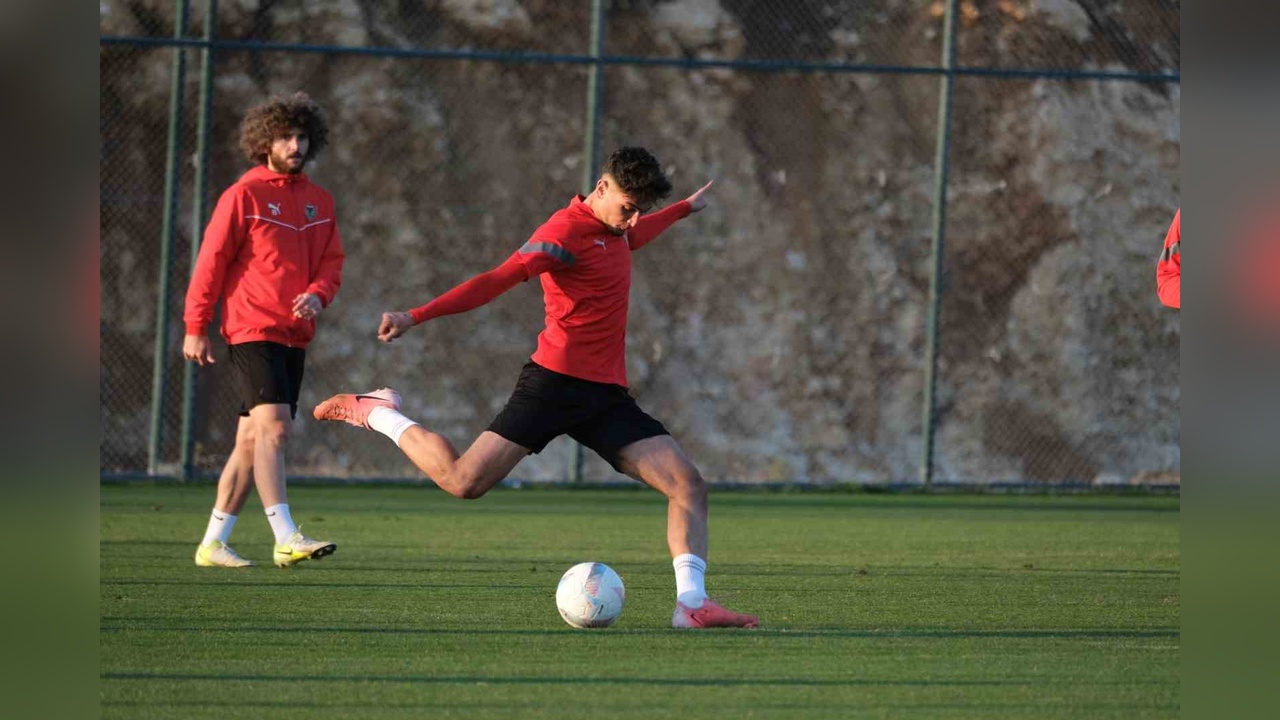 Atakaş Hatayspor, Çaykur Rizespor Maçına Hazırlanıyor