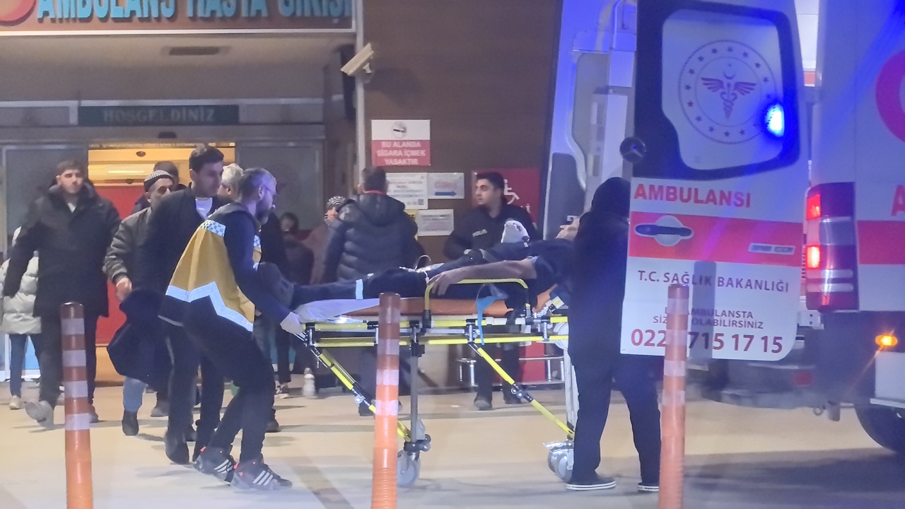 Mobilya Atölyesinde Kaza: İşçi Yaralandı