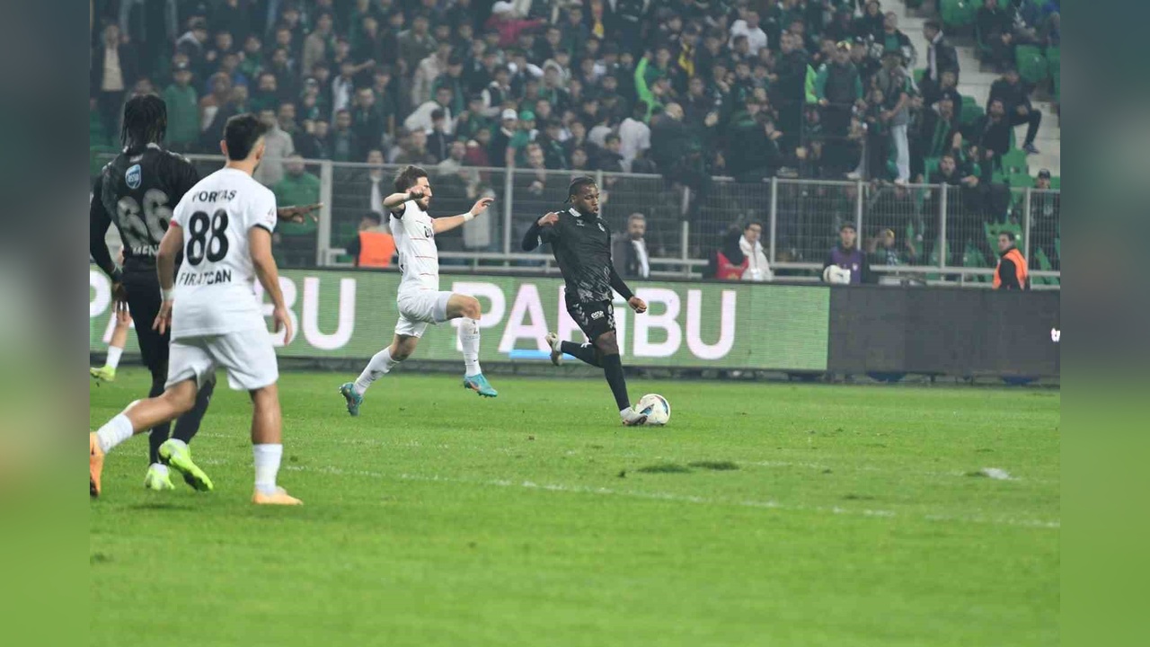 Sakaryaspor ve Gençlerbirliği Beraberlikte Anlaştı