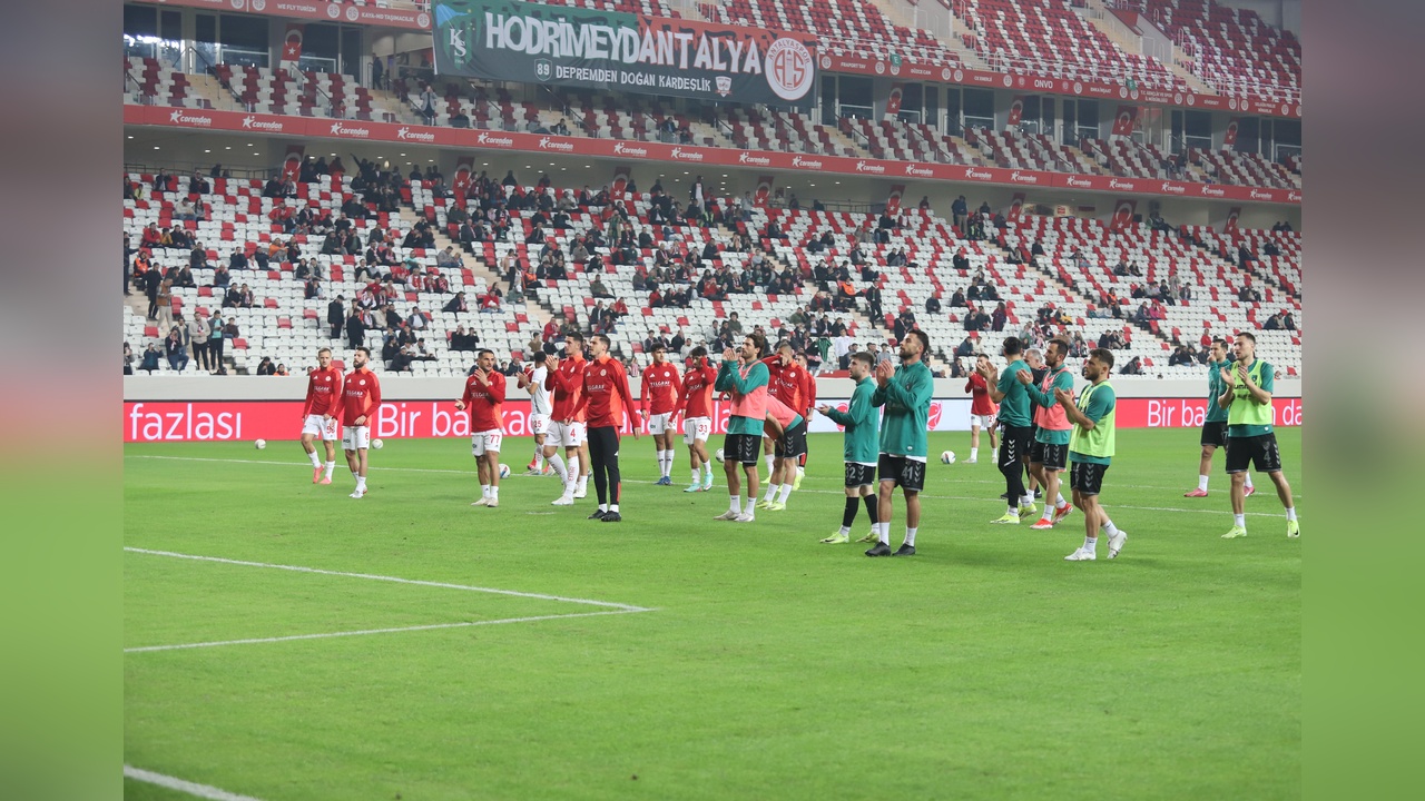 Antalyaspor, Kupa Mücadelesine Zaferle Giriş Yaptı