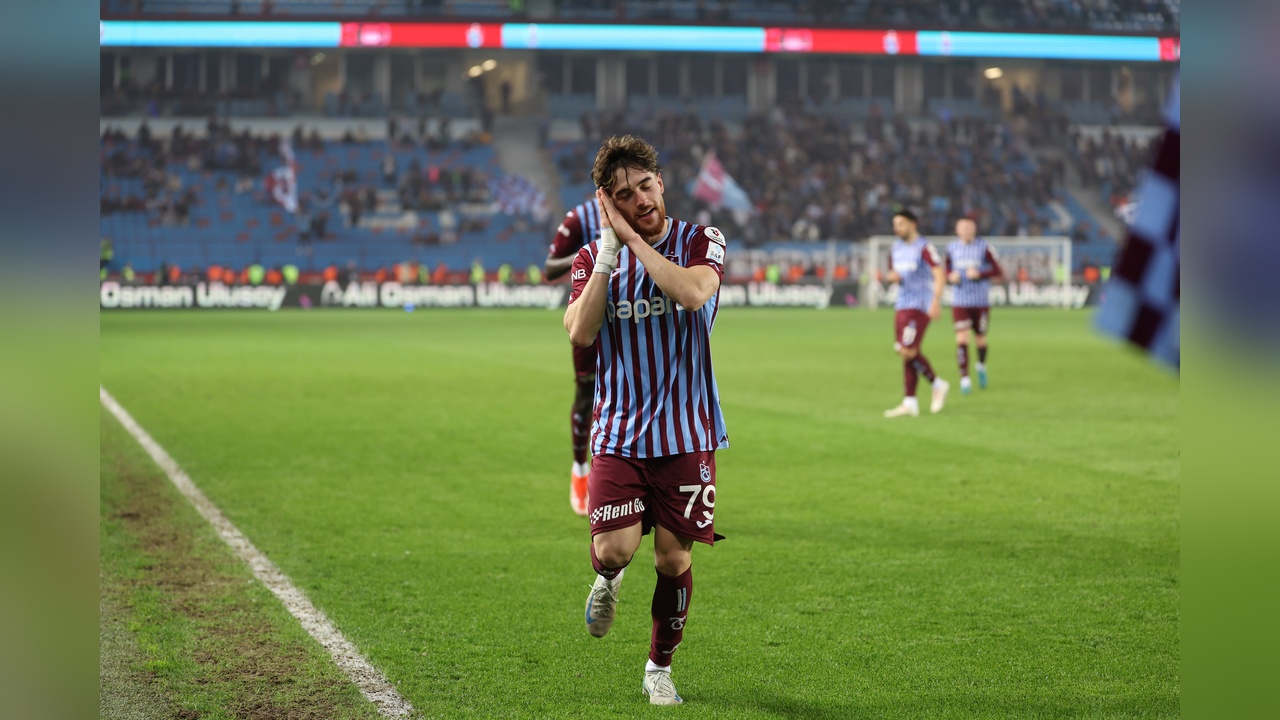 Trabzonspor, İlk Yarıyı Galibiyetle Tamamladı