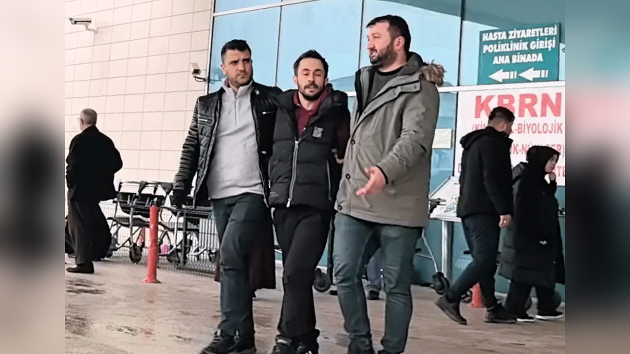Firari Hükümlü, 120 Milyon TL'lik Karşılıksız Çekle Yakalandı